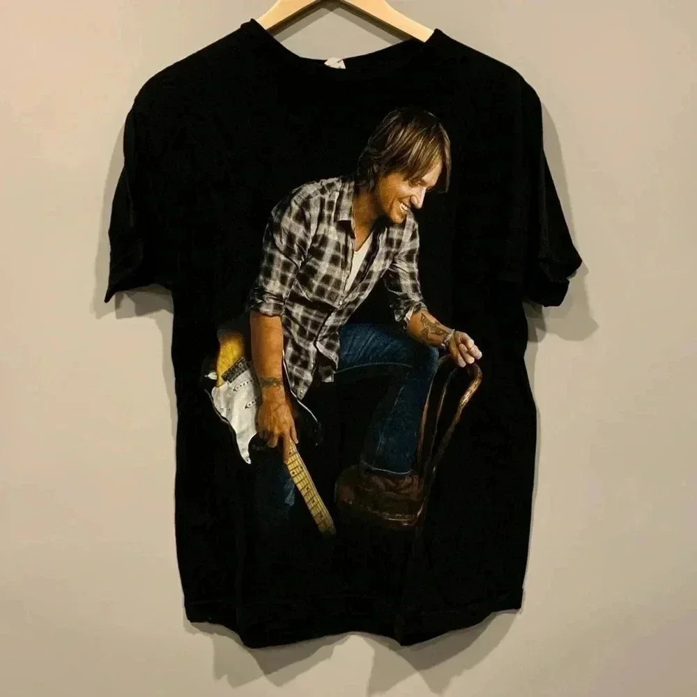 Keith Urban Escape World Tour  Concert T-Shirt